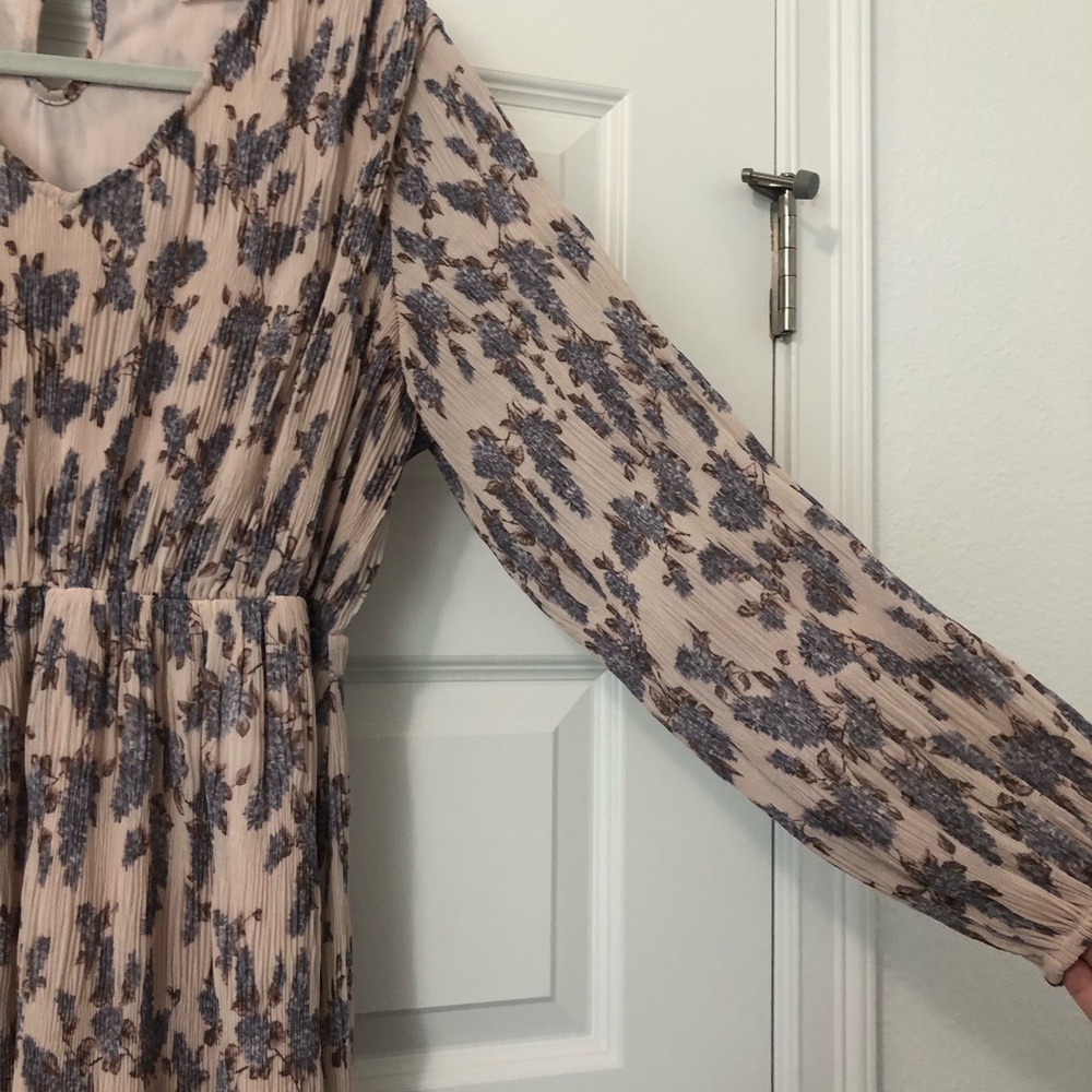 Inherit clothing co orange creek dress floral pleated midi - Picture 3 of 6